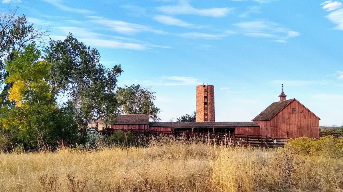Schweiger Ranch dining area