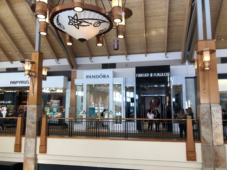 Pandora exterior entrance