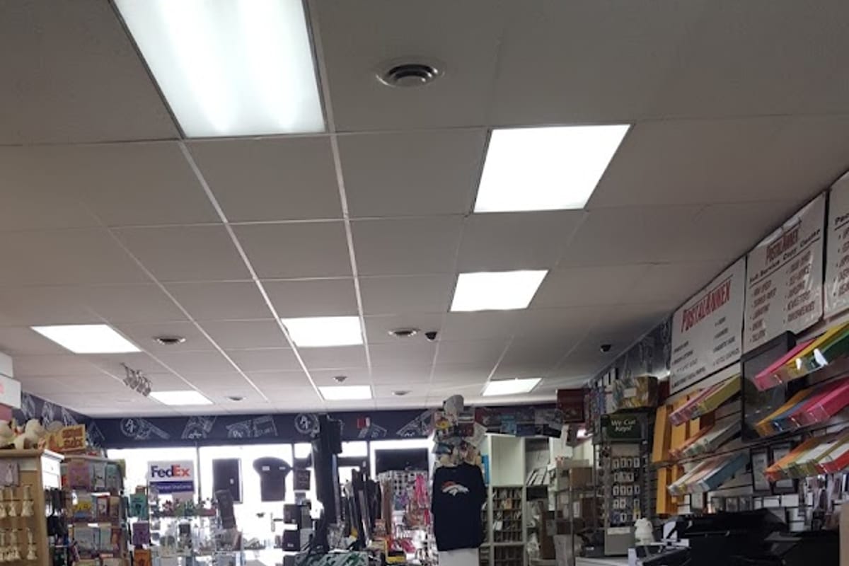 PostalAnnex atmosphere and seating