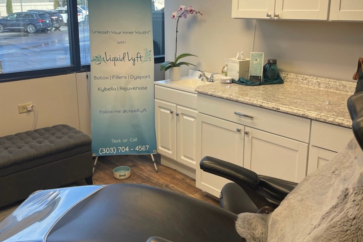 Liquid Lyft atmosphere and seating