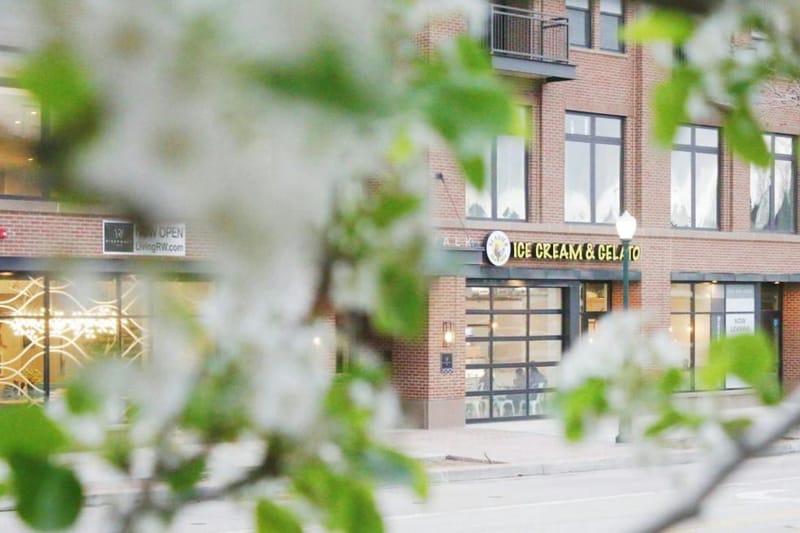 Glacier Ice Cream & Gelato storefront in Castle Rock