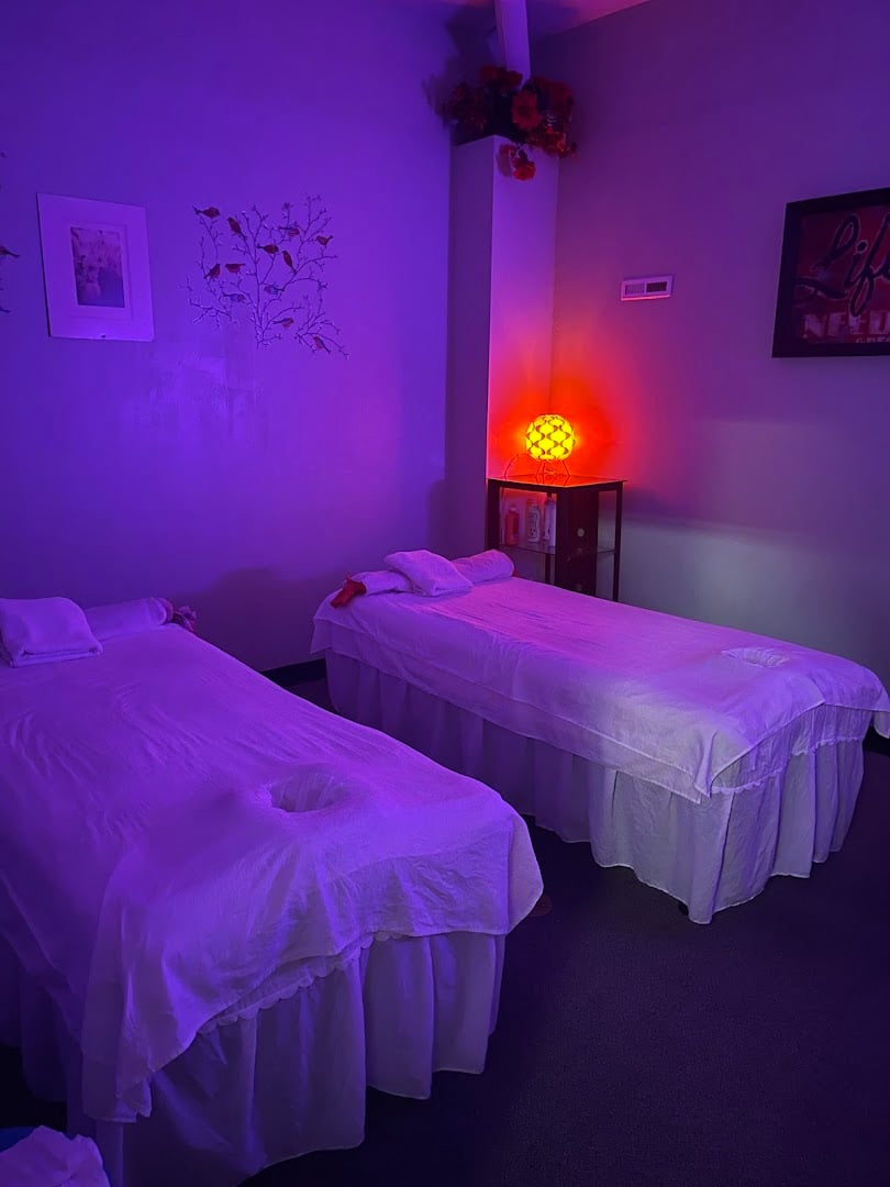 Coco Massage dining area