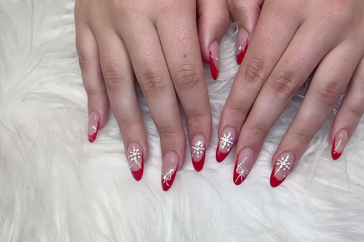 Forever Young Nail Spa atmosphere and seating