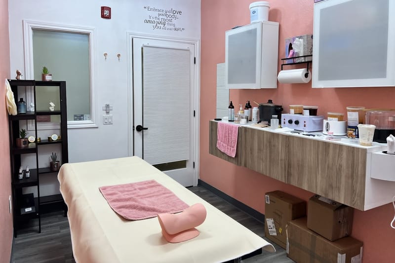 Sugar Bare Waxing salon in Lone Tree, Colorado