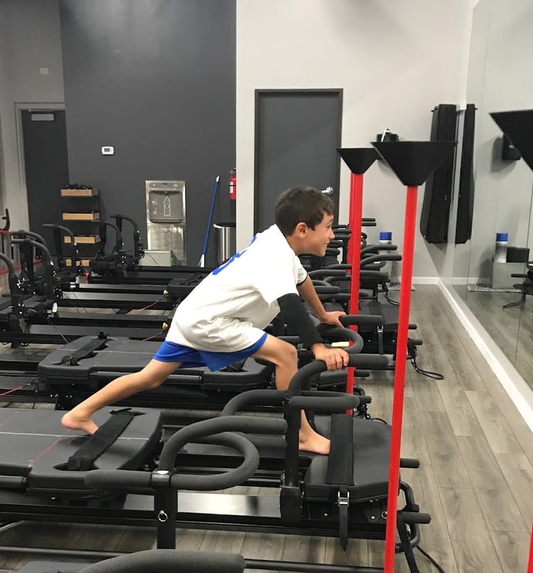 Power Mixx Fitness (Lagree, High Intensity Pilates) dining area