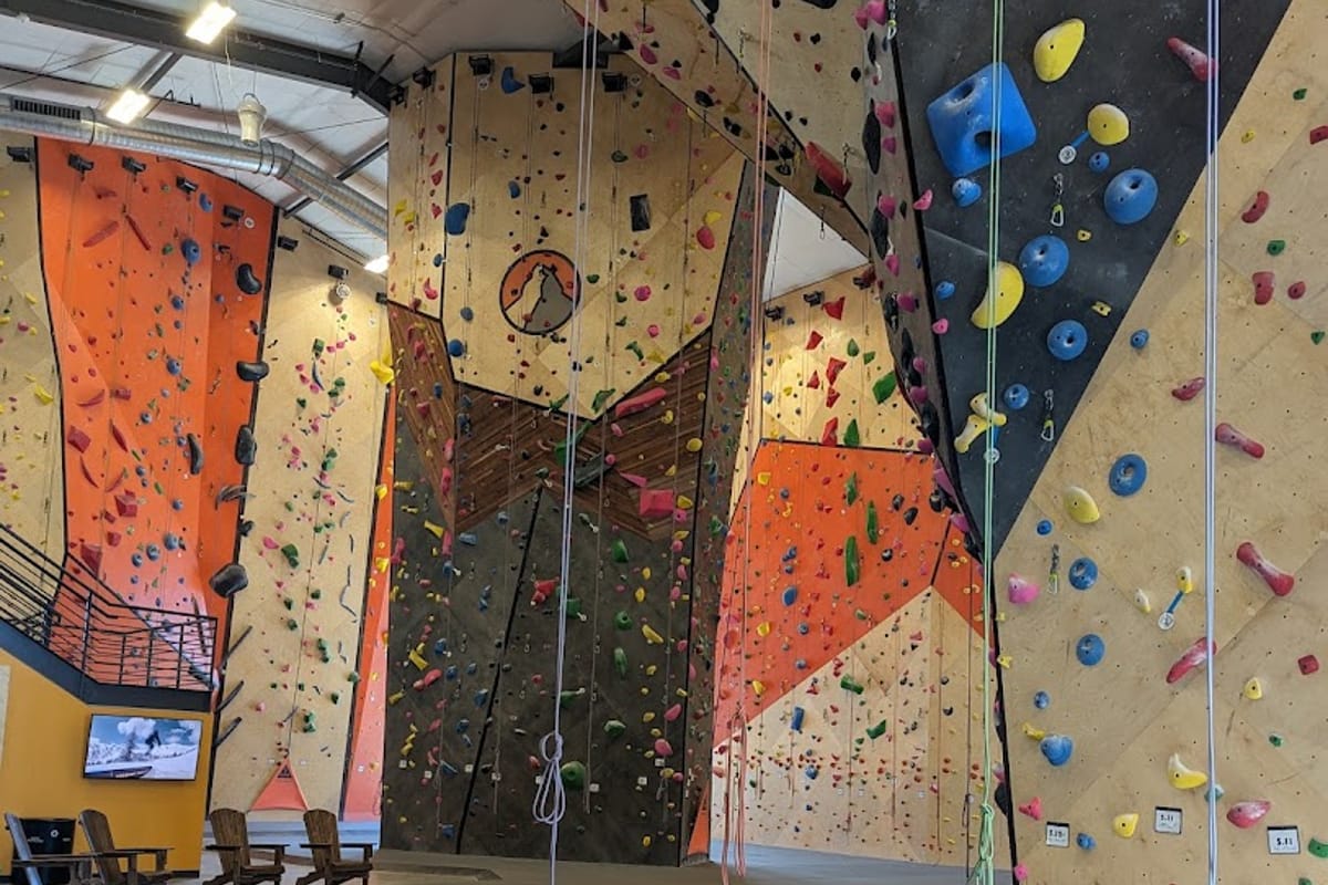 Ubergrippen Indoor Climbing Crag atmosphere and seating