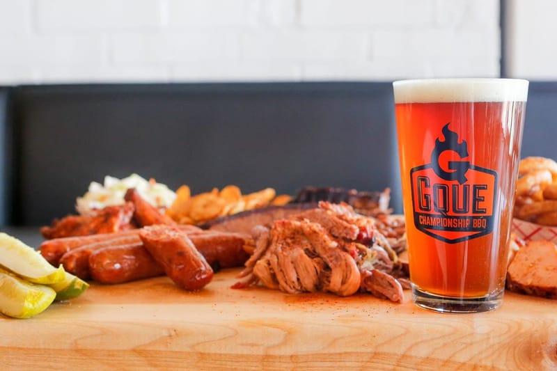 Barbecue platter and a beer at GQue BBQ