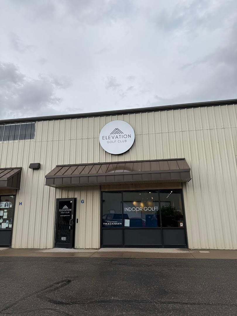 Elevation Golf Club atmosphere and seating