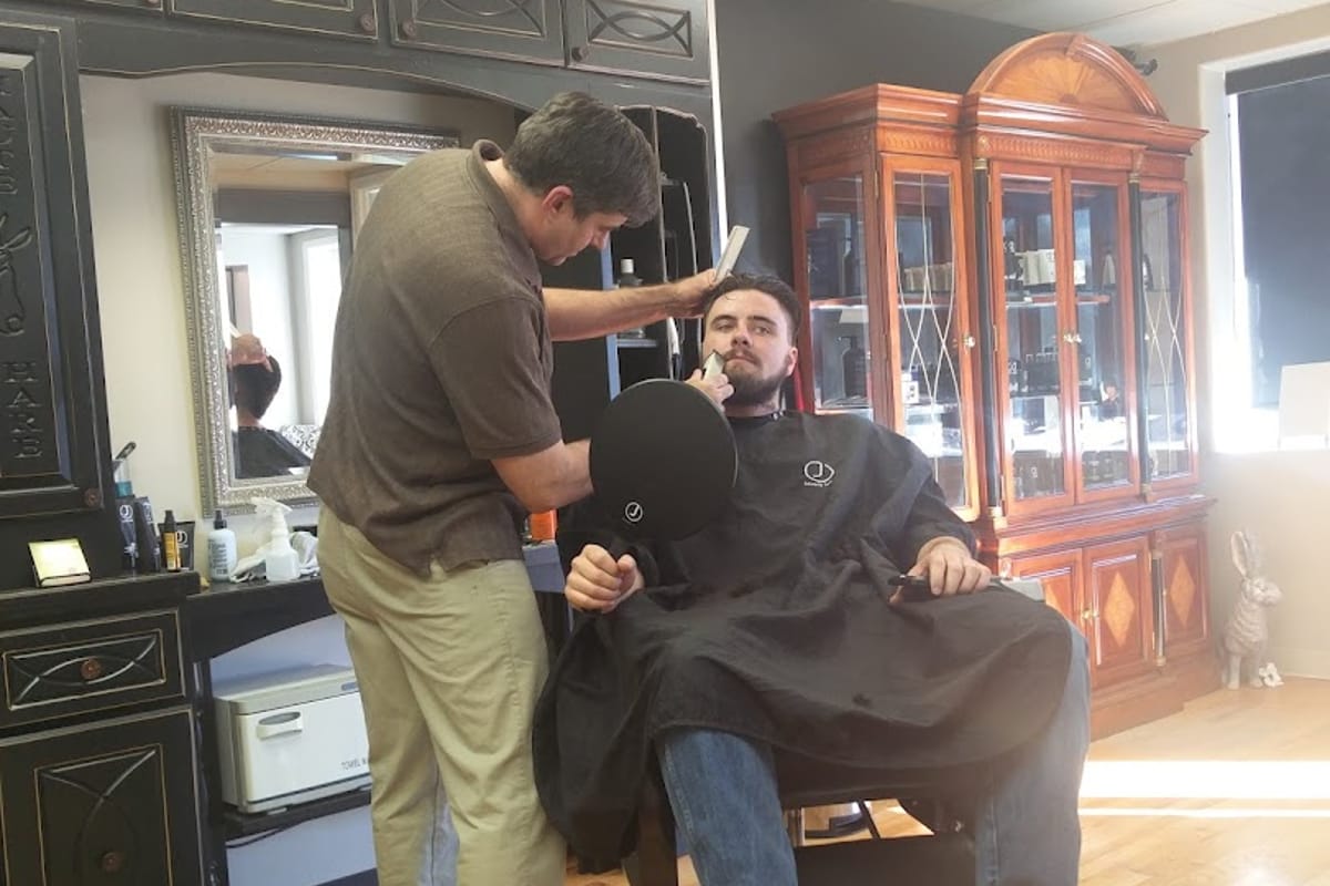 Josh the Barber atmosphere and seating