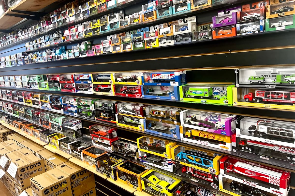 Colorado Diecast dining area