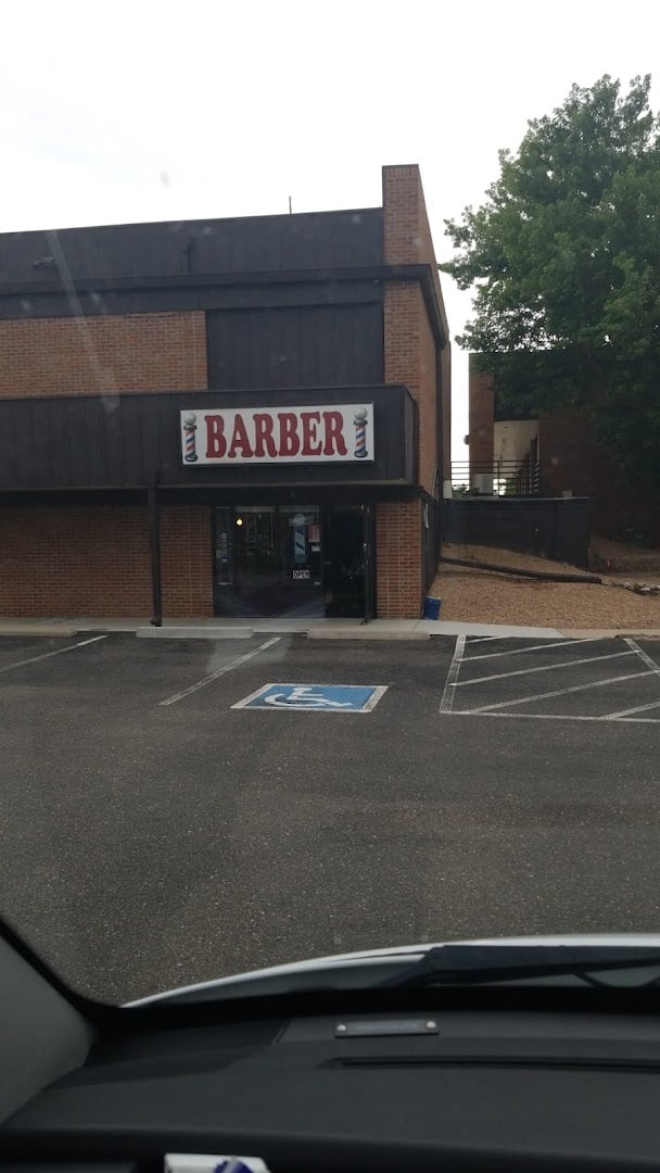 Barber Shop atmosphere and seating