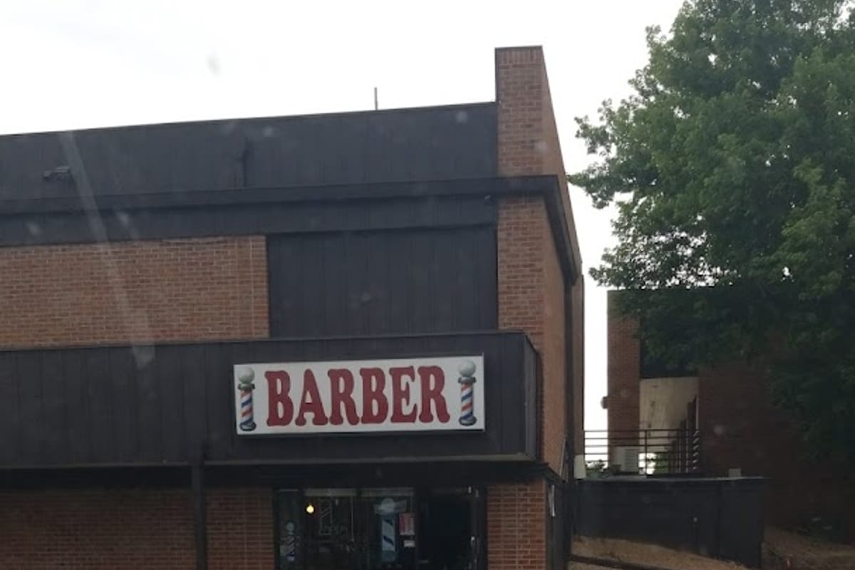 Barber Shop atmosphere and seating