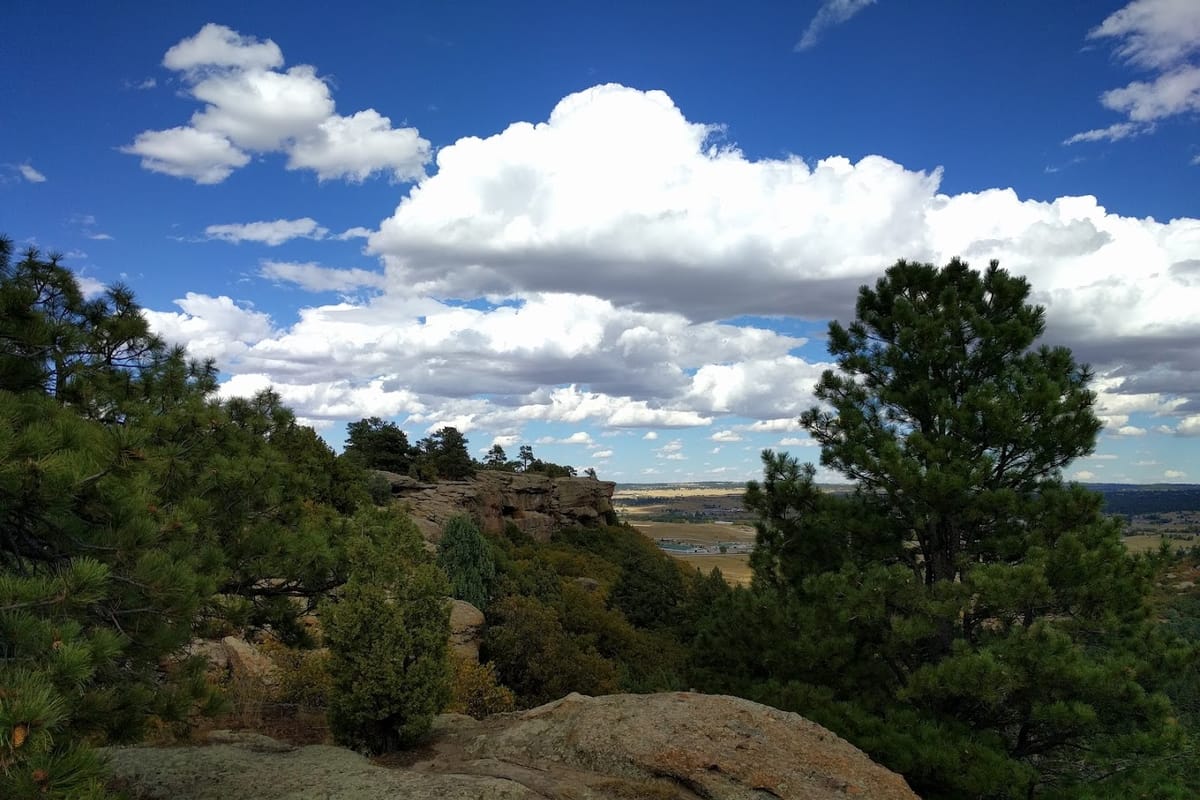 Mitchell Gulch Park aka: Fireman's Park atmosphere and seating