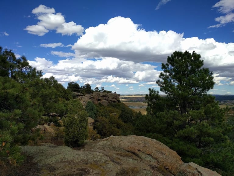 Mitchell Gulch Park aka: Fireman's Park atmosphere and seating