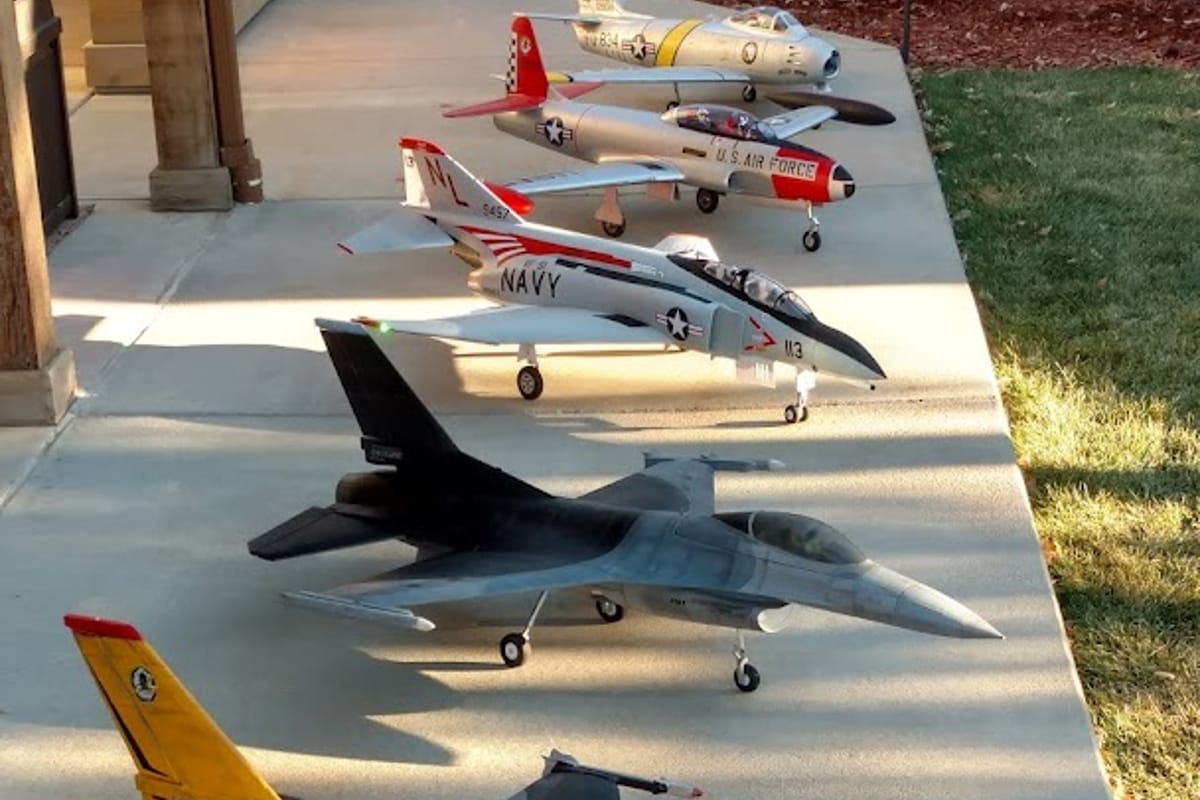 Jeffco Aeromodlers dining area