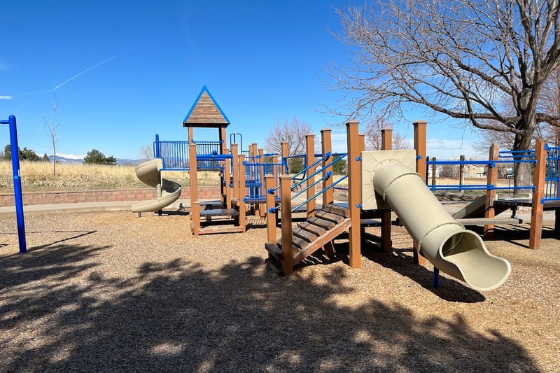 Toepfer Park park in Highlands Ranch, Colorado