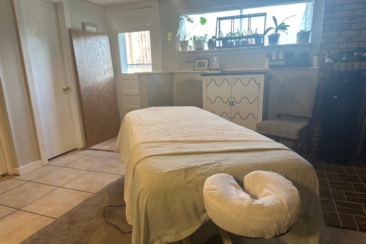 The Mark of Massage atmosphere and seating