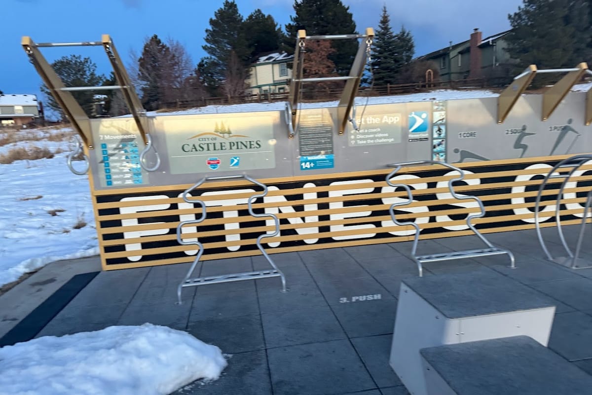 F3 Denver - Castle Pines dining area