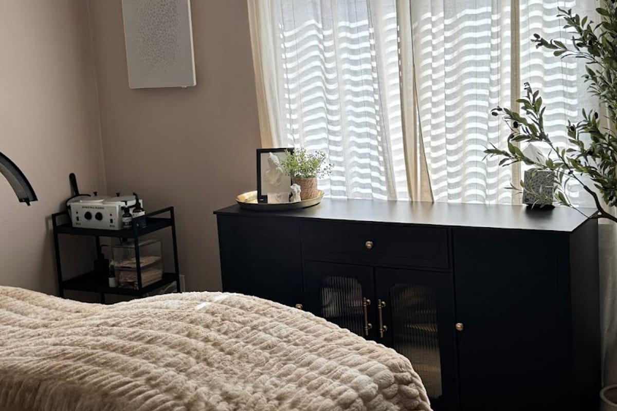Interior view of Novum Skin