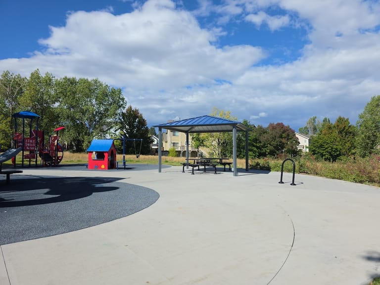 Merritt Playground dining area