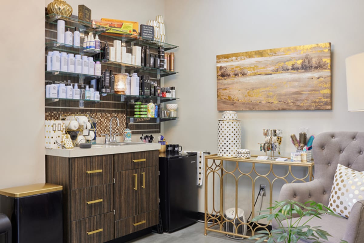 Sola Salon Studios atmosphere and seating