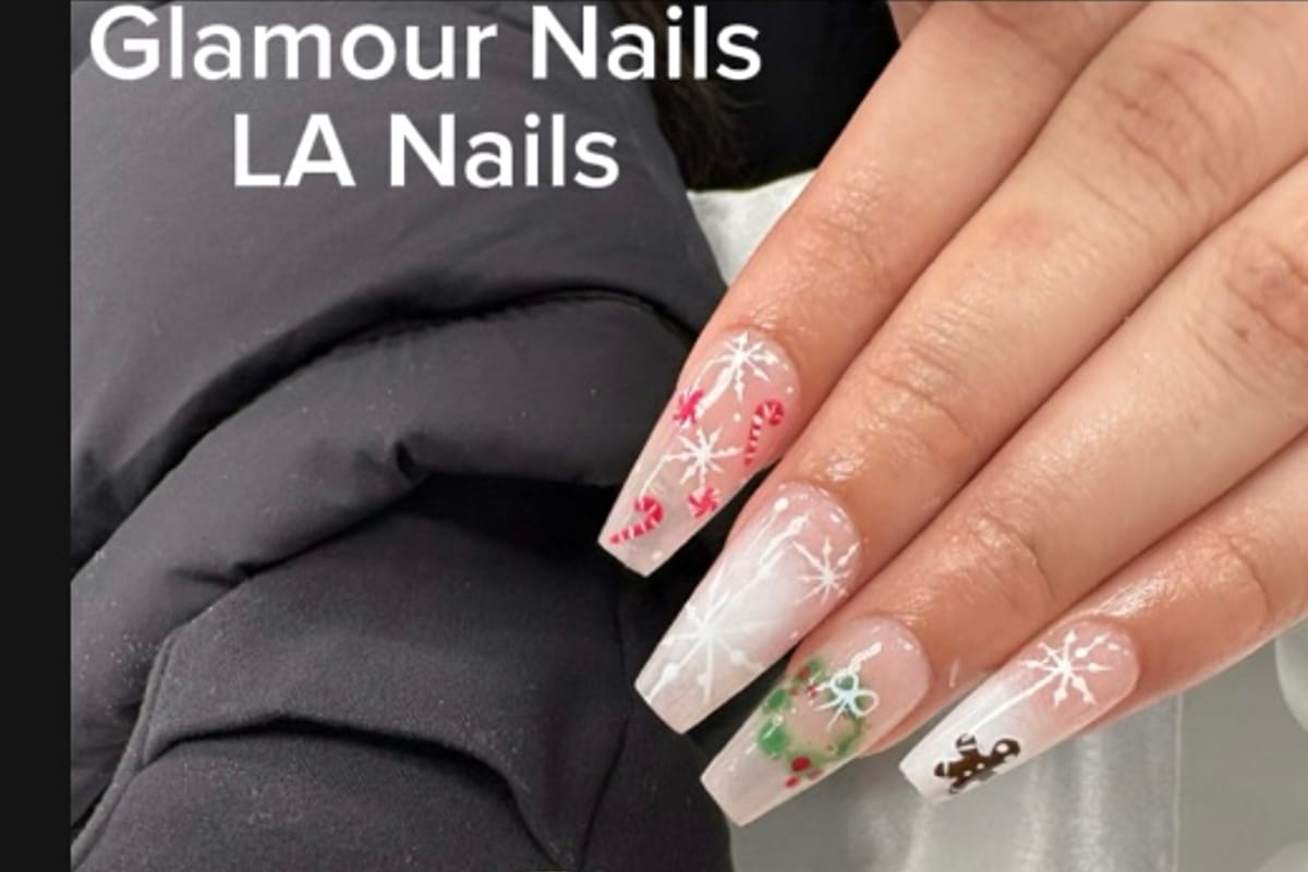 LA Nails and Spa atmosphere and seating