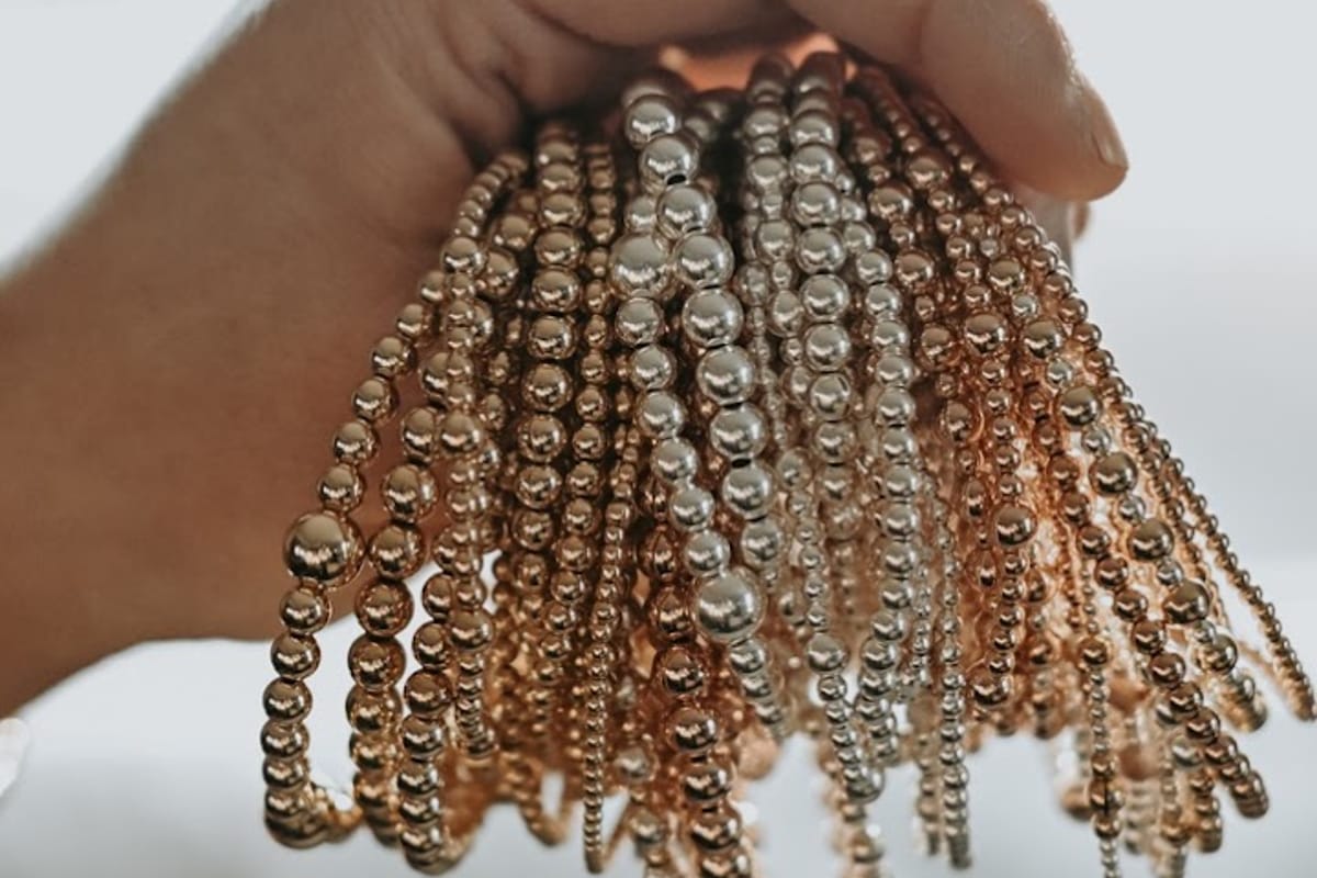 Goldie Links Permanent Jewelry - Experience Boutique atmosphere and seating