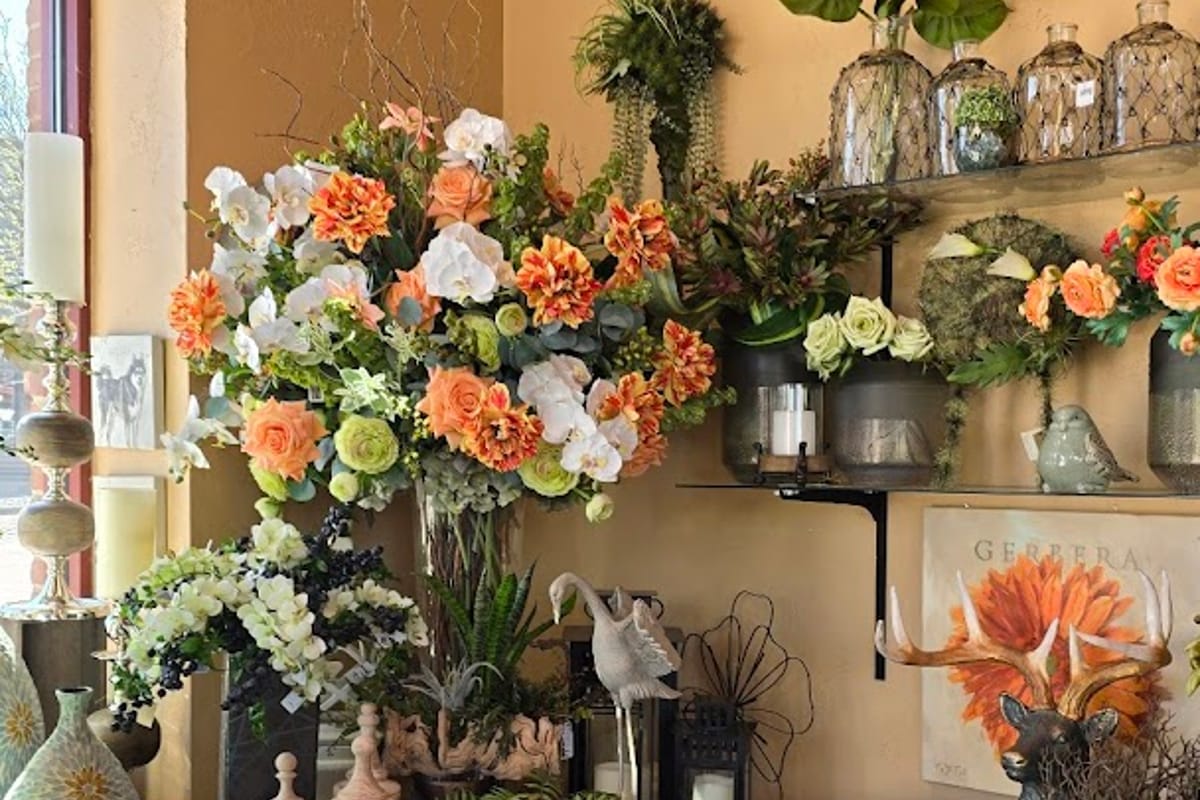 Castle Rock Florist featured offerings