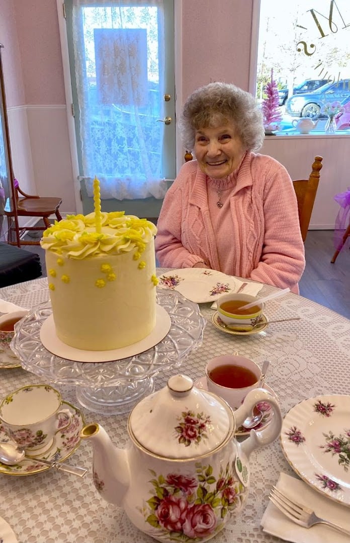 Miss M's Tea Parlour atmosphere and seating