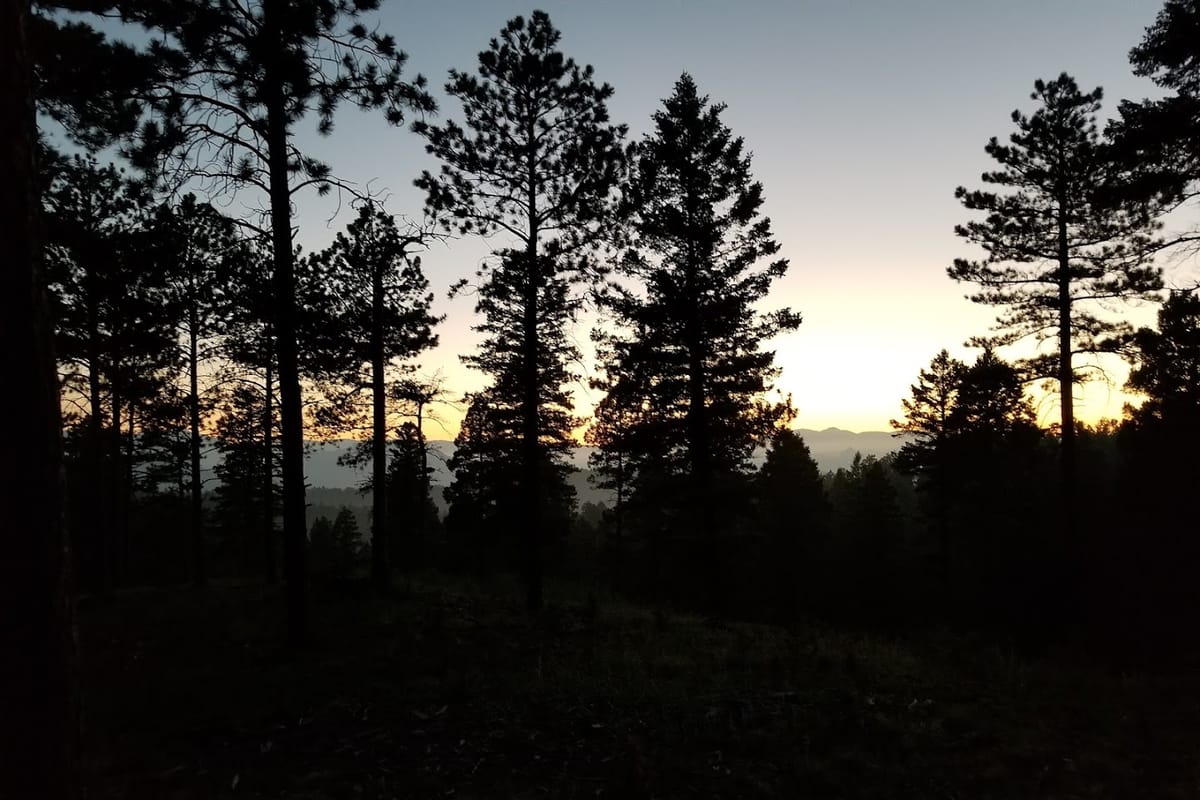 Sunset Point Trailhead featured offerings