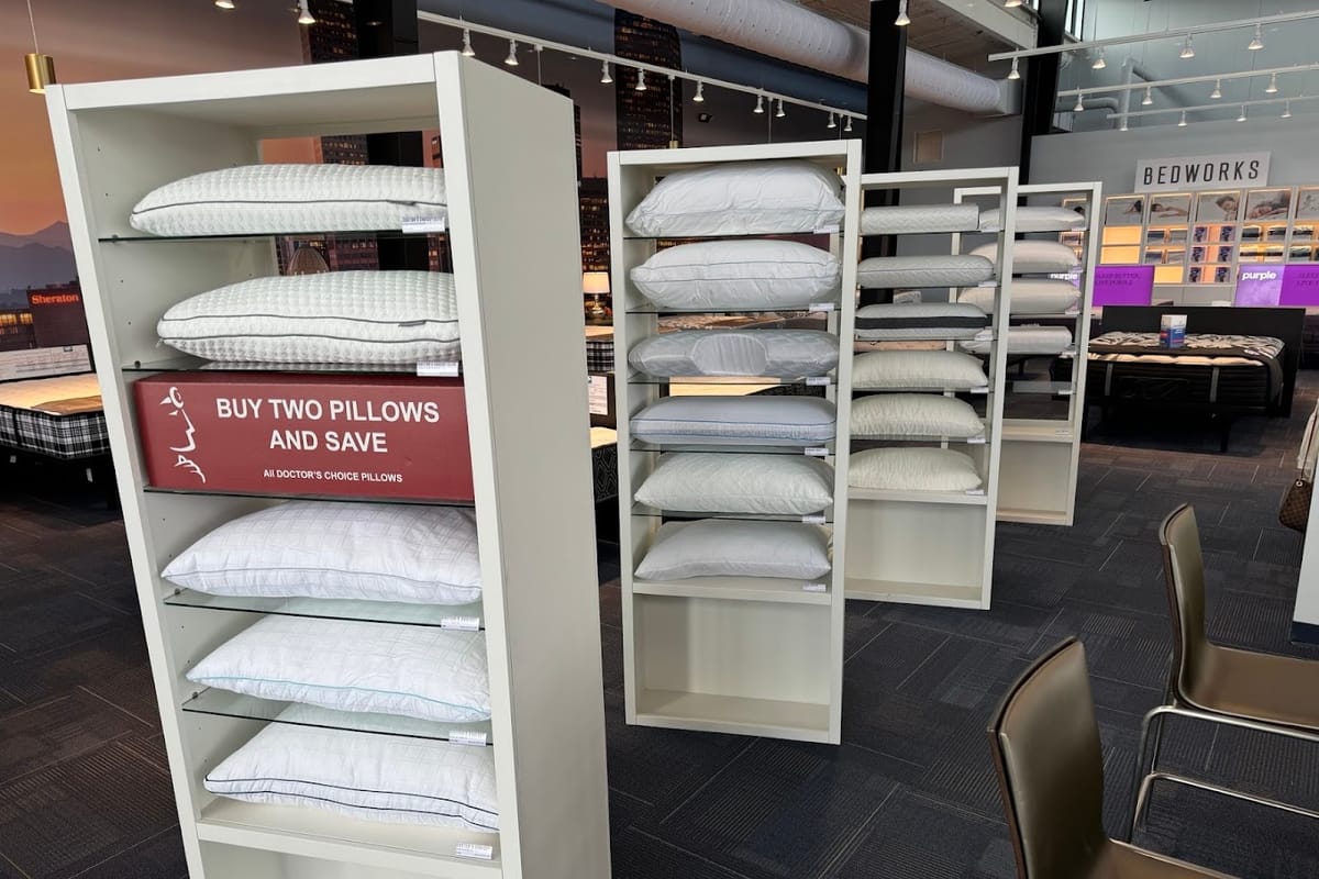 Denver Mattress dining area