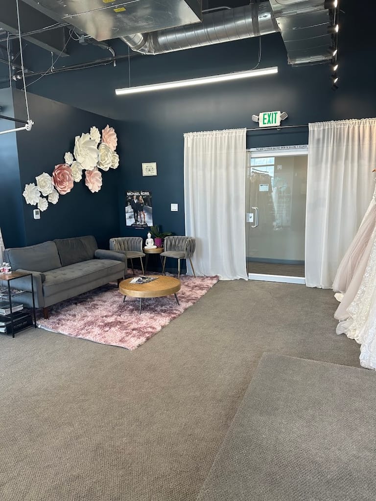 Front Range Bridal atmosphere and seating