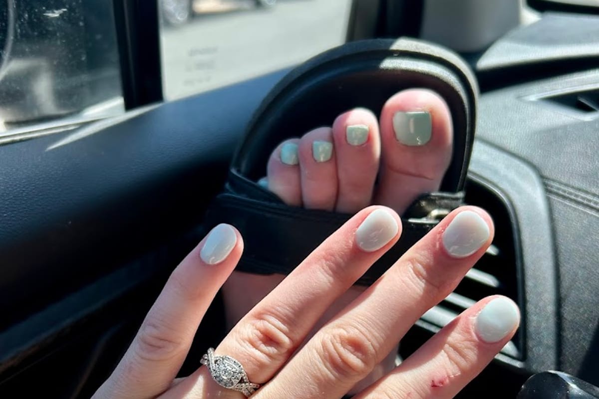 Magic Nails Highlands Ranch exterior entrance