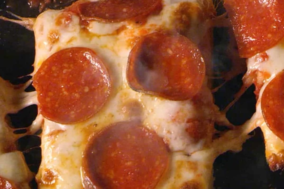 Interior view of Jet's Pizza