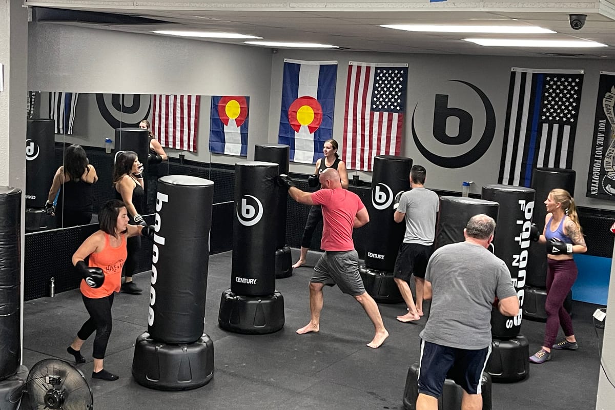 Balance Fitness - Member access 24/7 atmosphere and seating