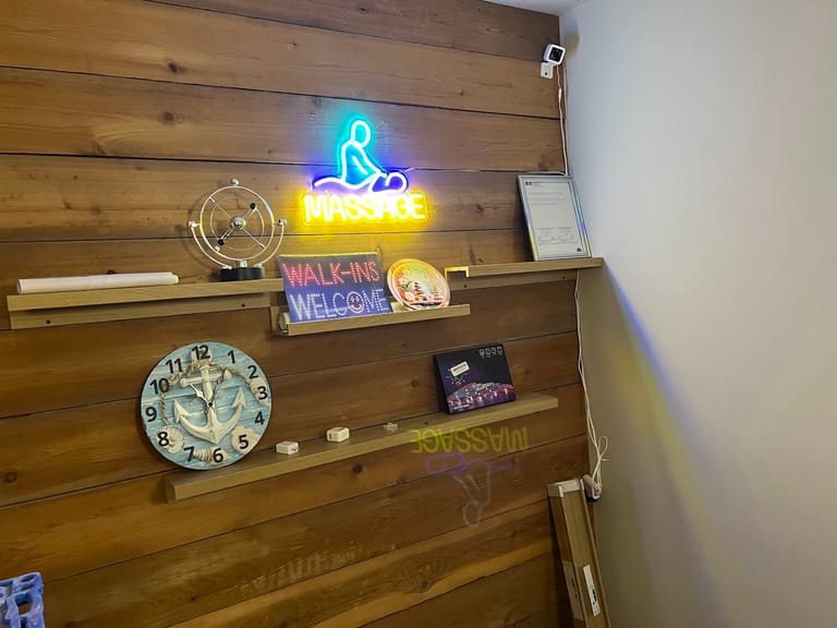 Green Health Massage dining area