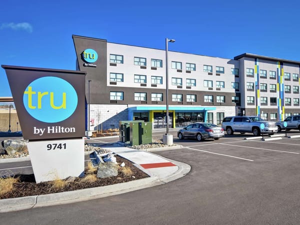 Tru by Hilton Denver South Park Meadows hotel in Lone Tree, Colorado