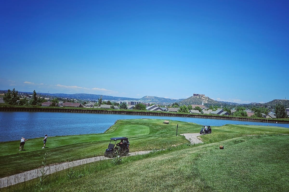 Plum Creek Golf Club atmosphere and seating