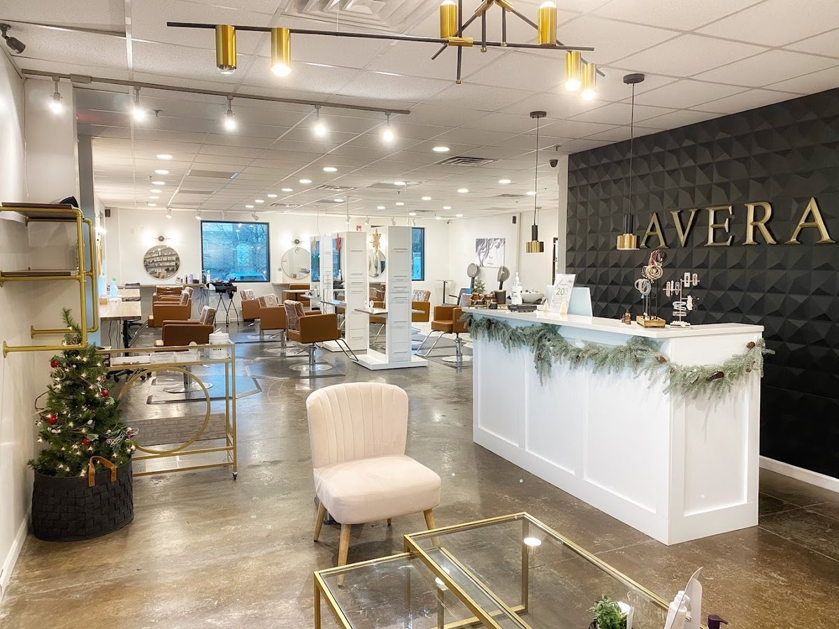 Avera Salon atmosphere and seating