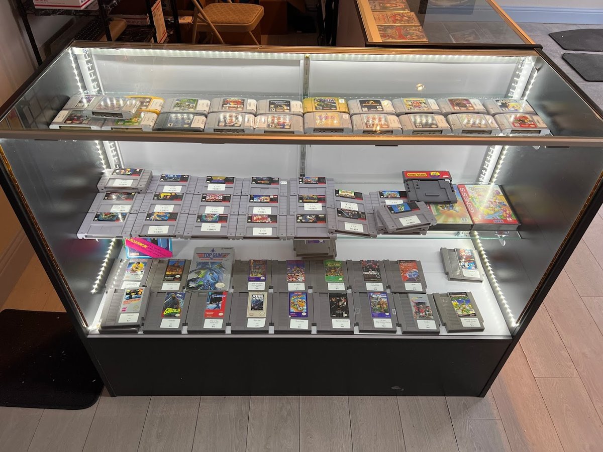 Interior view of Hidden Gemz