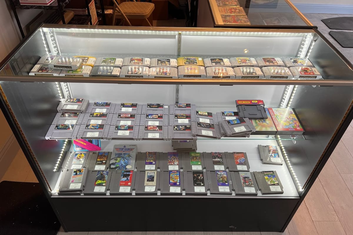 Interior view of Hidden Gemz