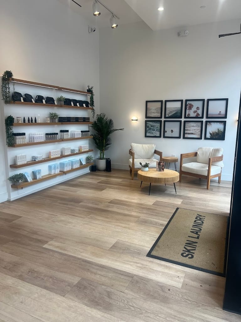 Interior view of Skin Laundry - Park Meadows