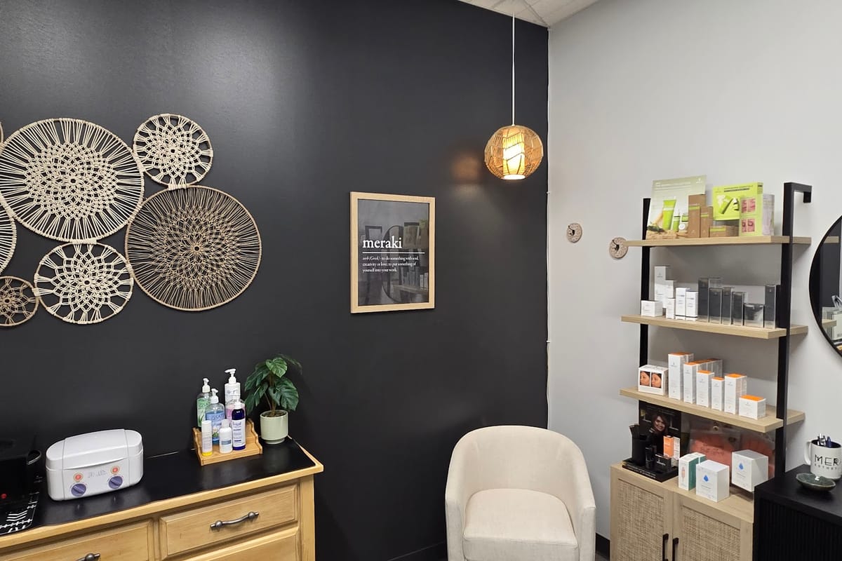 Meraki Esthetics atmosphere and seating