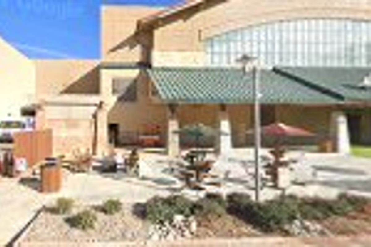 Quick 3D Crystal | Personalized Gifts exterior entrance