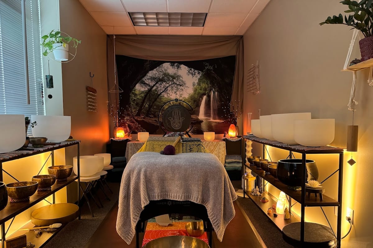 Tri Resonance Sound & Energy Healing atmosphere and seating