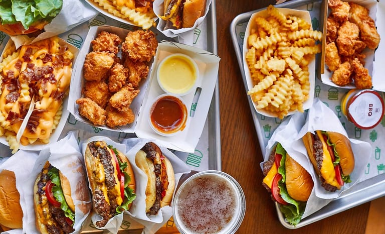 Interior view of Shake Shack Park Meadows