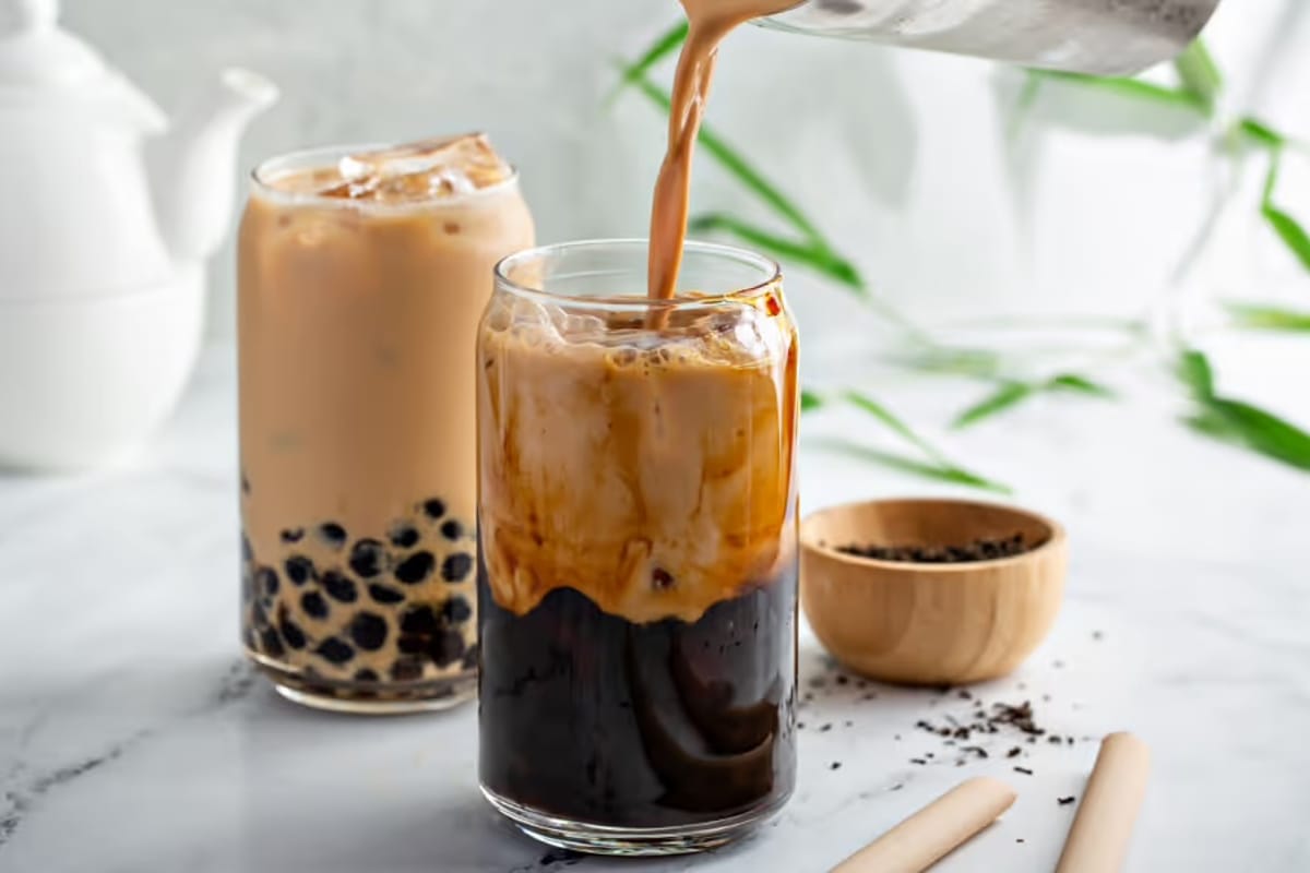 LaLa's Coffee & Boba atmosphere and seating