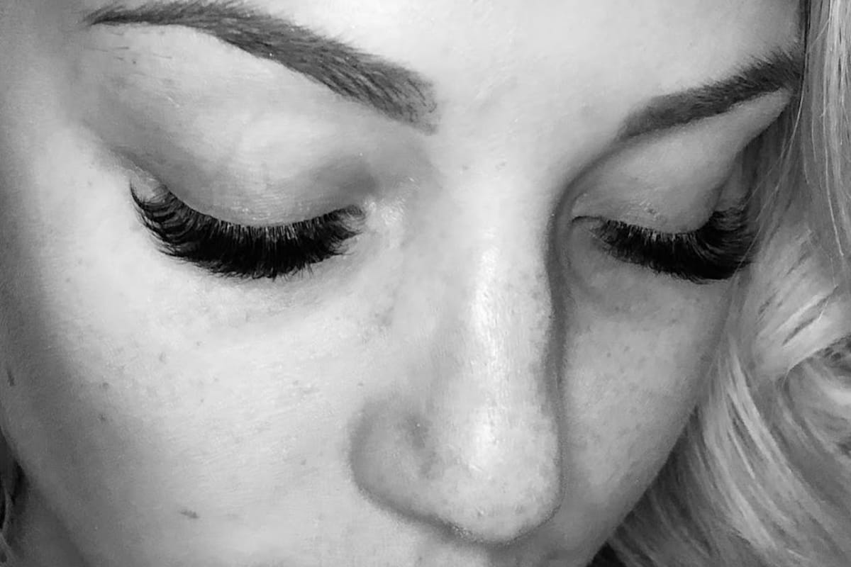 Lash Naps and Esthetics exterior entrance