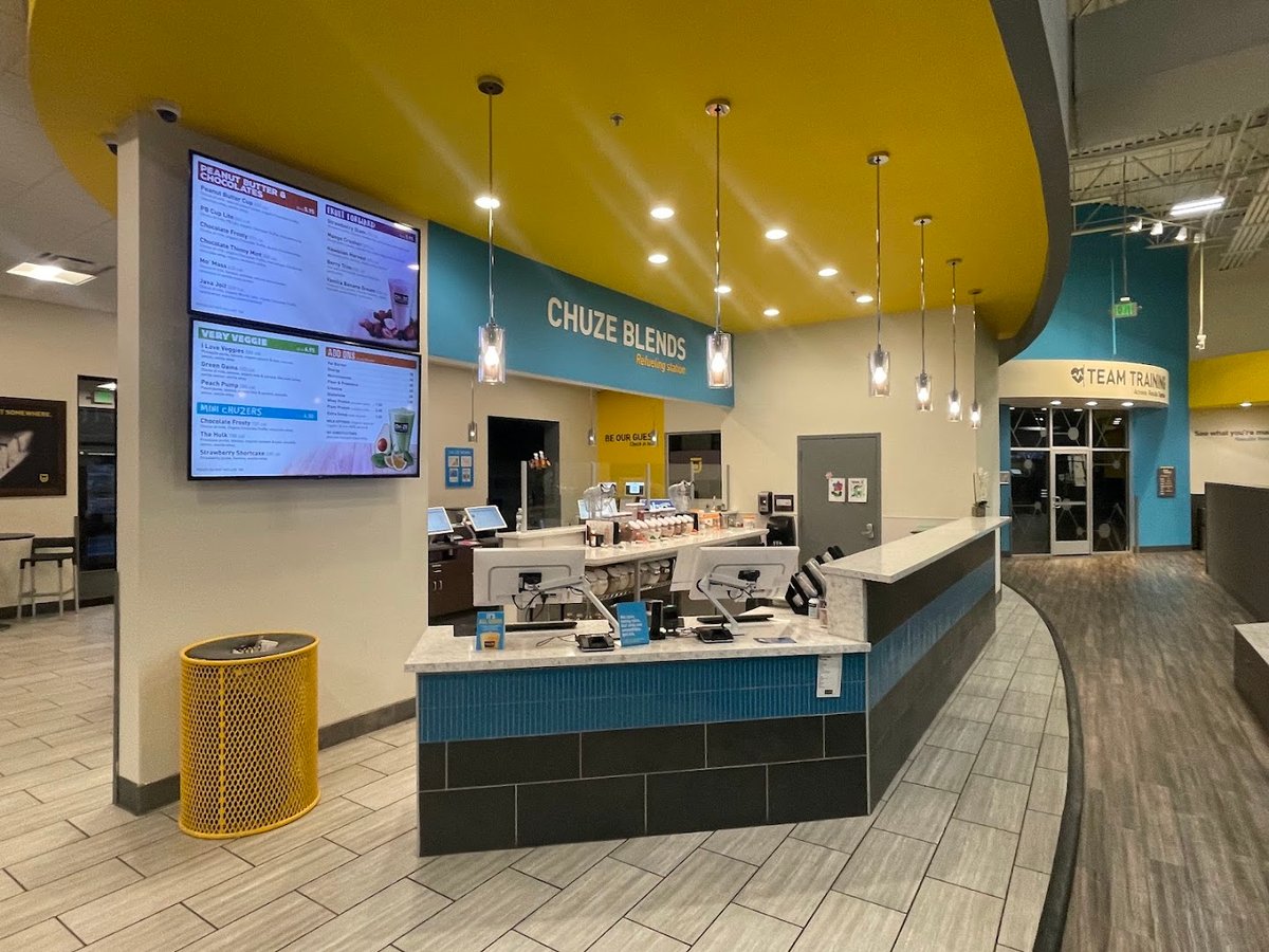 Interior view of Chuze Fitness
