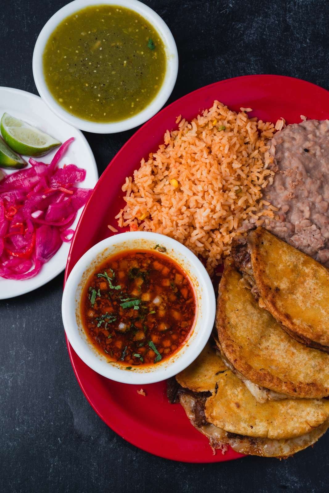 Los Dos Potrillos - Castle Rock featured offerings